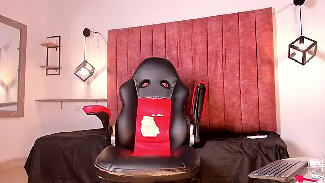 Snapshot of Noah_Katz chatting on 02/07/26, 04:42 Noah Katz online show from 02/07/26, 04:42