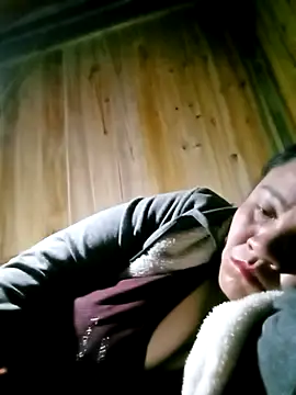 Snapshot of hey-bana chatting on 12/14/25, 08:25 hey-bana online show from 12/14/25, 08:25