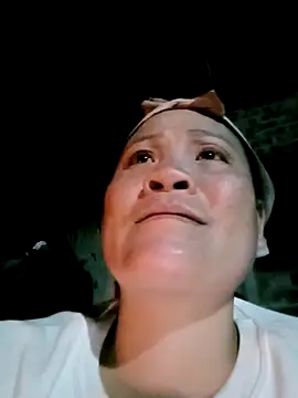 Snapshot of hey-bana chatting on 12/03/25, 11:42 hey-bana online show from 12/03/25, 11:42