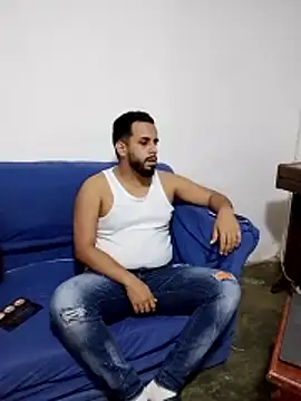 the pink girl online show from 11/25/25, 07:36