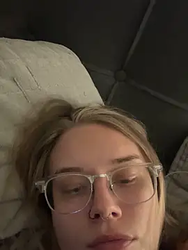 babyblue977 online show from 12/23/25, 03:06