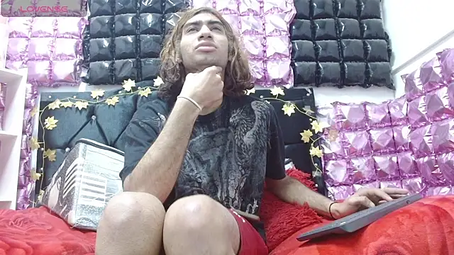 andresdark 07 online show from 12/14/25, 03:13