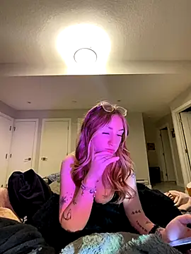 SienaLowel online show from 11/25/25, 02:12