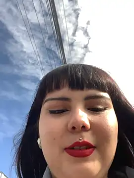 Yuliks  online show from 11/29/25, 01:22