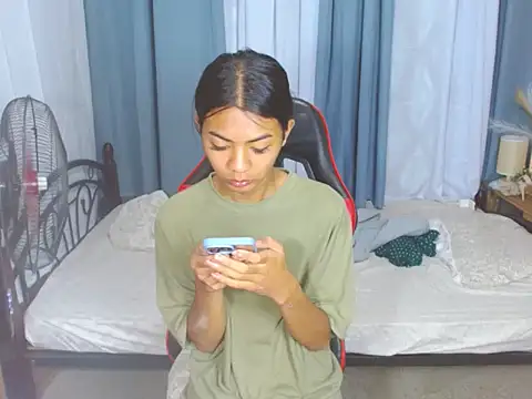 SamaraMillers online show from 12/20/25, 10:29