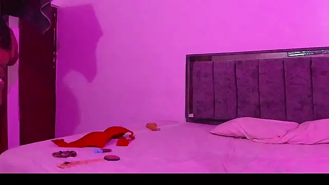 daripaola sexlove online show from 11/27/25, 08:20