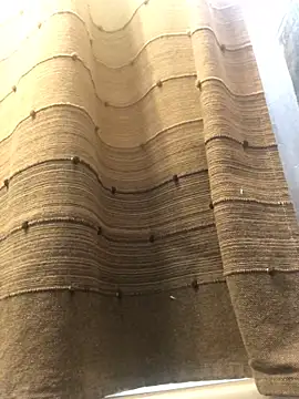 xxxenzo1 online show from 11/25/25, 10:32