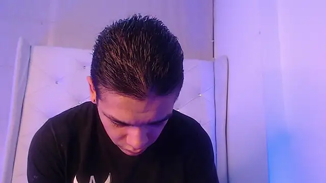 Noah and kim69 online show from 01/15/26, 04:05