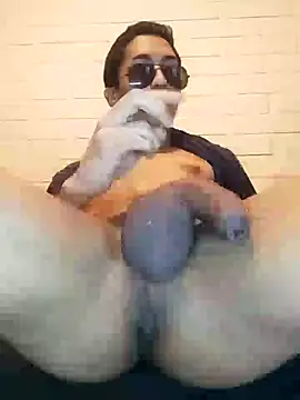 Snapshot of Jovencinho chatting on 02/08/26, 11:30 Jovencinho online show from 02/08/26, 11:30