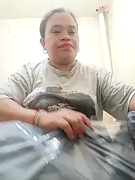 Snapshot of cutechubby chatting on 02/19/26, 11:29 cutechubby online show from 02/19/26, 11:29