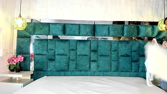  bonnyandclyde online show from 02/02/26, 01:10