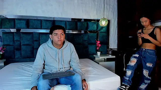  bonnyandclyde online show from 03/03/26, 11:50