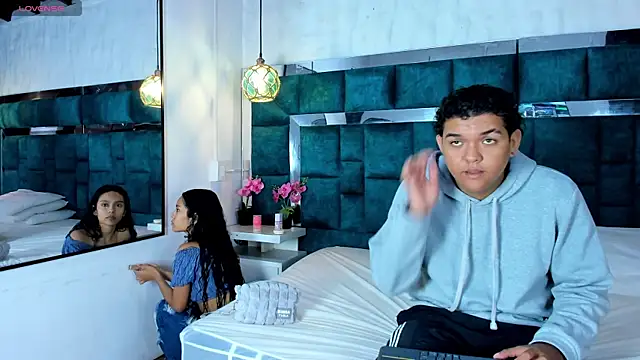  bonnyandclyde online show from 03/24/26, 01:11