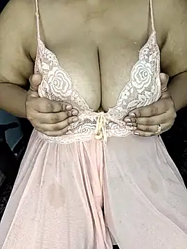 Curvy Pooja online show from 04/04/26, 07:37