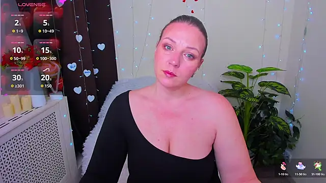 Snapshot of Alison_star_ chatting on 03/05/26, 02:19 Alison star online show from 03/05/26, 02:19