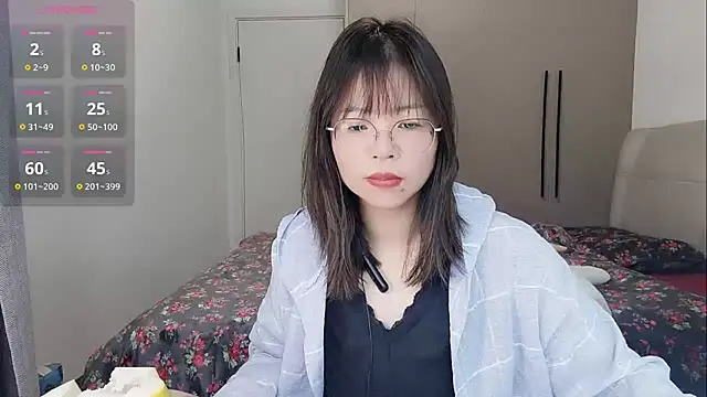 Snapshot of Mannie-170 chatting on 12/02/25, 06:26 Mannie-170 online show from 12/02/25, 06:26