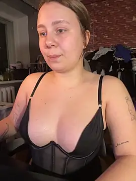 Annahylio online show from 11/27/25, 08:09