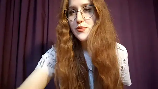 Snapshot of Kristake chatting on 11/26/25, 08:36 Kristake online show from 11/26/25, 08:36