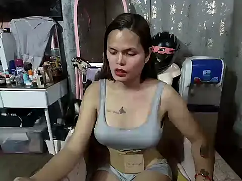 urSweetheart online show from 04/16/26, 01:12