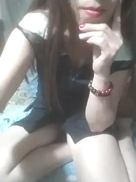 tieutam122 online show from 12/05/25, 12:48