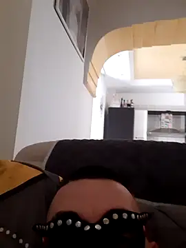 Snapshot of Vampiro83zz chatting on 03/15/26, 02:57 Vampiro83zz online show from 03/15/26, 02:57