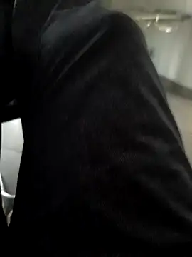 Snapshot of Vampiro83zz chatting on 03/07/26, 03:50 Vampiro83zz online show from 03/07/26, 03:50