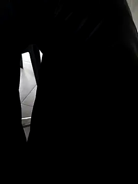 Snapshot of Vampiro83zz chatting on 02/12/26, 03:56 Vampiro83zz online show from 02/12/26, 03:56