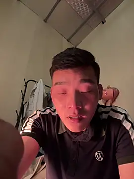 sanu551 online show from 12/15/25, 03:29