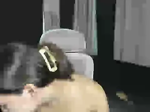 Snapshot of TsUncutMegan chatting on 11/30/25, 08:15 TsUncutMegan online show from 11/30/25, 08:15