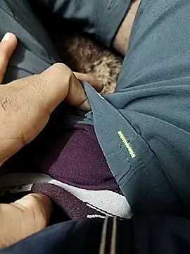 Snapshot of bigdick2299 chatting on 11/26/25, 12:49 bigdick2299 online show from 11/26/25, 12:49