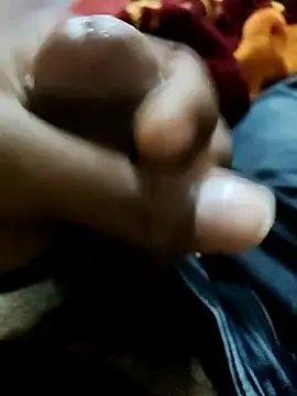 Snapshot of bigdick2299 chatting on 11/25/25, 06:30 bigdick2299 online show from 11/25/25, 06:30