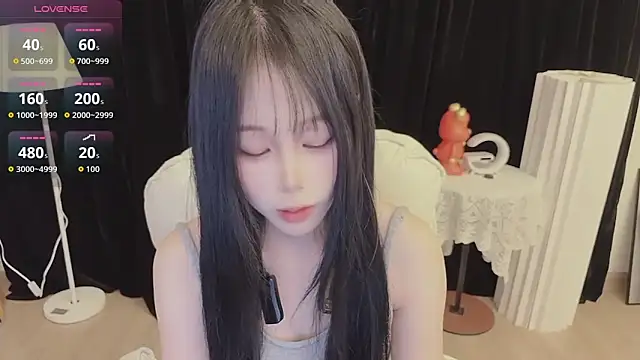 Snapshot of -Annababy chatting on 06/22/26, 10:56 -Annababy online show from 06/22/26, 10:56