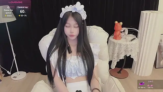 Snapshot of -Annababy chatting on 06/30/26, 04:51 -Annababy online show from 06/30/26, 04:51