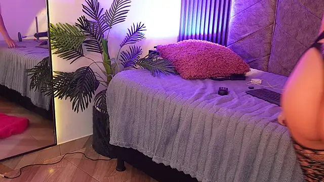 amberthangelss online show from 04/07/26, 12:40