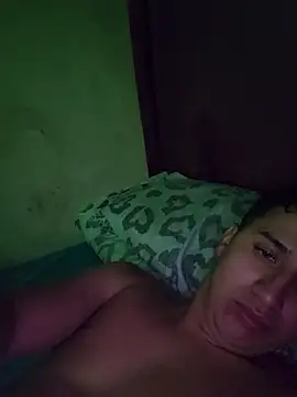 Alvarezz0202 online show from 04/07/26, 08:21