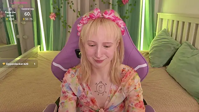 Snapshot of _Babyface_ chatting on 07/17/26, 01:08 Babyface online show from 07/17/26, 01:08