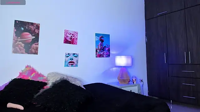 camila hott69  online show from 03/19/26, 03:17