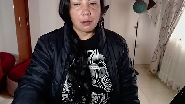 vivian-milf online show from 01/15/26, 12:52