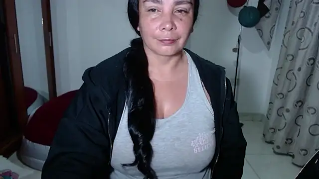 vivian-milf online show from 02/23/26, 11:38