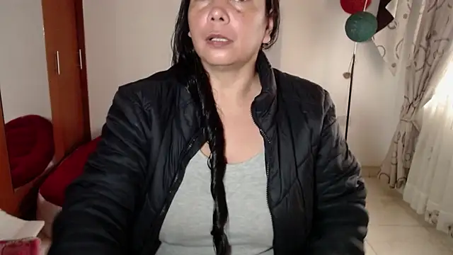 vivian-milf online show from 12/04/25, 12:37