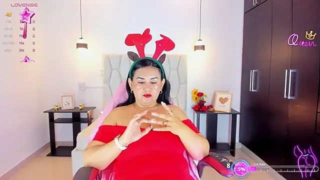 elenamilf online show from 12/19/25, 02:08