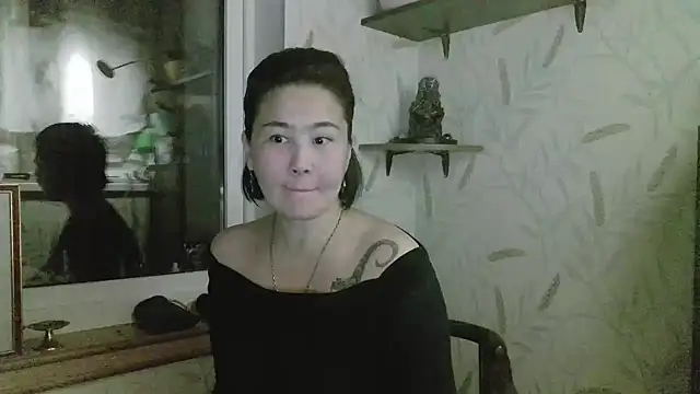 Nettie Allie online show from 12/18/25, 09:18