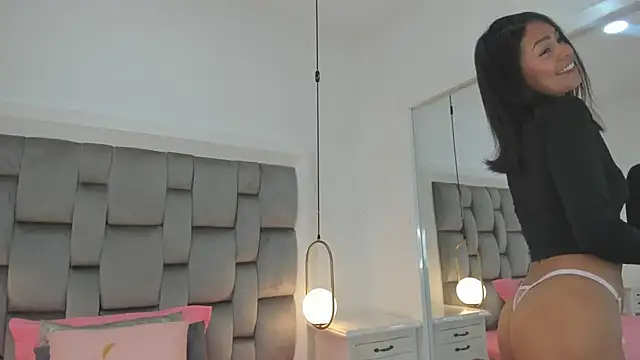 Snapshot of gaby_smit__ chatting on 01/19/26, 11:36 gaby smit online show from 01/19/26, 11:36