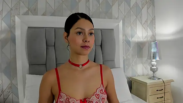 Snapshot of gaby_smit__ chatting on 06/30/26, 12:05 gaby smit online show from 06/30/26, 12:05
