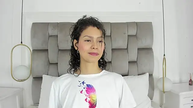 Snapshot of gaby_smit__ chatting on 06/24/26, 11:42 gaby smit online show from 06/24/26, 11:42
