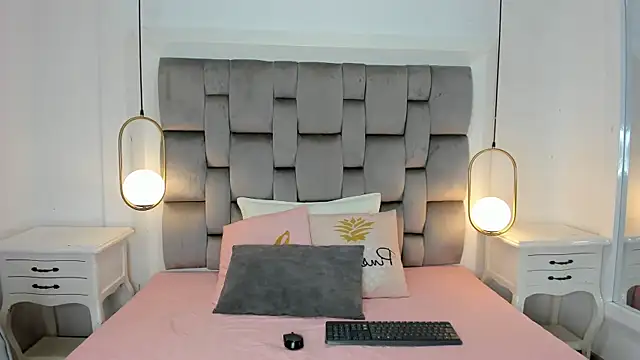 Snapshot of gaby_smit__ chatting on 02/12/26, 11:32 gaby smit online show from 02/12/26, 11:32