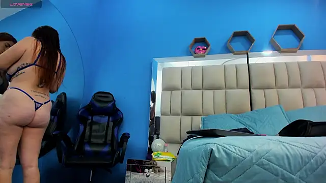 melany love0 online show from 02/03/26, 12:43