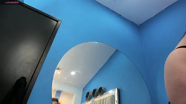 melany love0 online show from 03/28/26, 12:39