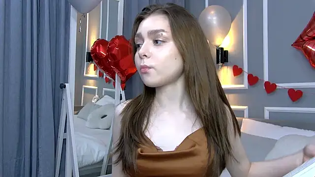 NatalieCroft online show from 02/16/26, 07:18