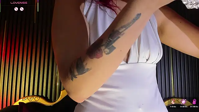 LolyYunno online show from 04/19/26, 02:12